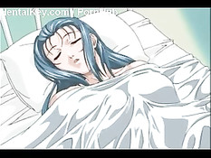 Не замечая окружающих девка мастурбировала на столе в аудитории