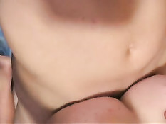 Горячая гей групповуха на кровати с участием трёх молодых ребят