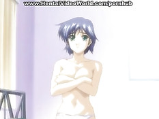 Парень на кровати ласкал возбуждённые сосочки аниме подружки