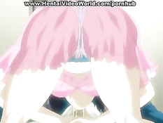 Девушка поймала парня и вытащив из брюк член сделала ему минет