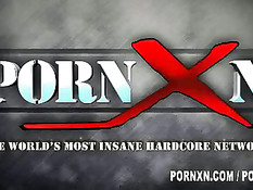 Девушка в берете накачав киску насосом трахнулась с лысым парнем