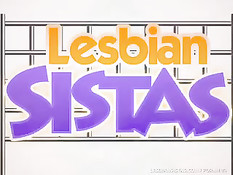 Великолепные чёрные лесбиянки играют со страпоном и вибратором