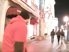 Очередная девочка пополнила коллекцию итальянского секс туриста