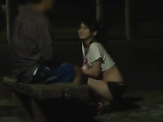 Японская проститутка отсасывает мужику в трейлере и дрочит сиськами