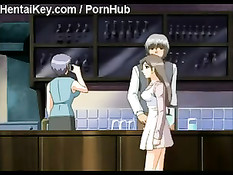 Три девчонки увидели большой член парня и тут же принялись сосать