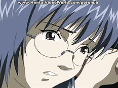 Догнали девку в лесу и поставив на колени заставили сделать минет