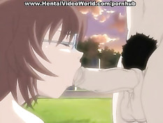 Молодой человек прислонил девушку к дереву и выебал во все дыры