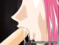 Симпатичная малышка с роскошной фигурой подрочила член сиськами