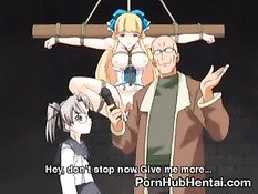 Связанной и подвешенной к потолку аниме малышке всунули вибратор