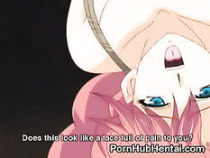 Связанной и подвешенной к потолку аниме малышке всунули вибратор