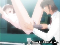 Медсестру за руки и за ноги подвесили к потолку и всунули вибратор