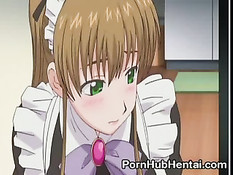 Вибратор в трусиках горничной включился в неподходящий момент