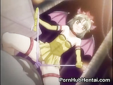 Аниме девушка с крылышками устроила жестокие скачки на его члене