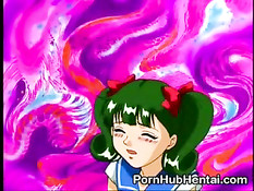 Девке подарили вибратор, который она сразу засунула во влагалище