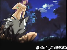 Хентай девушка с большой грудью занималась сексом с парнем в лесу