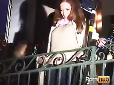 Половые акты с бесстыжими девицами в людных общественных местах