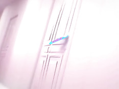 Молодая брюнетка Kira Queen делает минет и обожает анальный секс