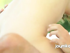 Романтический секс молодой сисястой Victoria с атлетичным приятелем