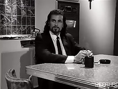 Развратные любительницы латексного нижнего белья ебутся с парнем