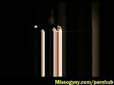 Болезненный урок послушания для очкастой сучки от рыжей хозяйки