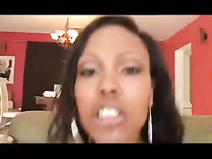 Ротик и влагалище мулатки Lacey Duvalle могут принять любые члены