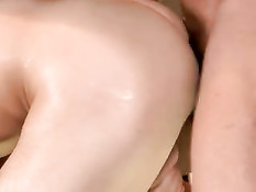 Пока не появился приятель парень дрочил на обложки порно дисков