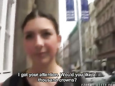 Чешская девка встреченная на улице города за деньги готова на минет
