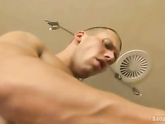 Тренажёры из спортзала помогали голубым ребятам заниматься сексом