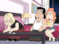 Обнажённая Loise Griffin получает по большому члену в рот и в киску