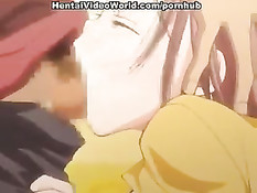 Молодой человек схватил хентай девушку за большую грудь и оттрахал