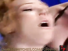 Рыжая дама отшлёпала шлюху по заднице и вставила страпон в очко