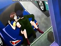 Хентай малышка отсосала парню на стоянке и была оттрахана на капоте