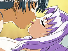 Парень снял с малышки лифчик и сделав куннилингус отодрал на лавке