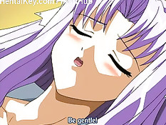 Парень снял с малышки лифчик и сделав куннилингус отодрал на лавке