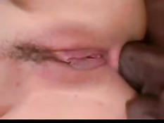 Чёрный мужик отъебал азиатскую тёлку сначала в пизду, а потом в зад