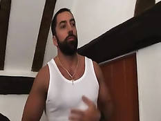 Зрелые геи занимались любовью в лесу и на полу в загородном доме