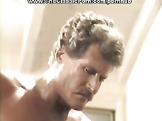 Сексуальная дама умело отсосала хуй и была оттрахана раком в анус