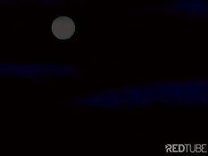 Заколдованная хентай девушка захотела секса и накинулась на парня