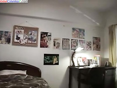 Ласковая японская девочка с большой грудью пришла в гости к парню