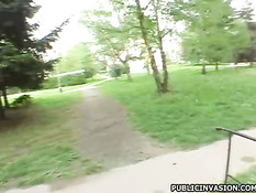 Молодая блондинка Мишель встретила на улице дядю и отсосала ему