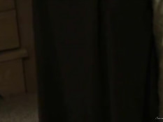 Шоколадная девушка залезла на подругу и начала тереться лобком