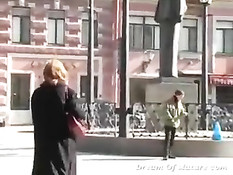 Русская мамочка знакомится с молодым парнем и занимается сексом