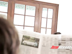 Невинная малышка Rosemary Radeva соблазняет парня молодым телом