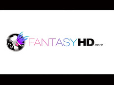 Французская горничная в красивом белье соблазнила хозяина на секс