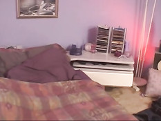 Маленькая нимфоманка Hillary Scott пристаёт к мужчине и просит секса