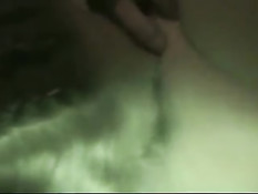 На вечеринке панк-рокеров происходит секс оргия и снимается порно