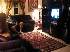 Мужчина свингер приглашает к себе домой негра для сисястой жены