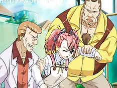 Девушка сделала парню искусственное дыхание рот в рот и подрочила