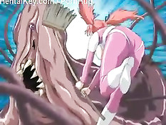 Застал аниме девочку в раздевалке и отодрал после страстного минета