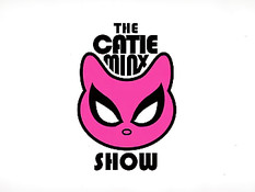 Любительское порно анальной мастурбации от брюнеточки Catie Minx